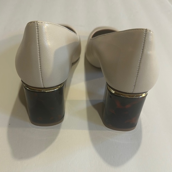 J Crew factory Elegant Cream Block tortoise Heels genuine leather upper size  9 - Picture 2 of 10